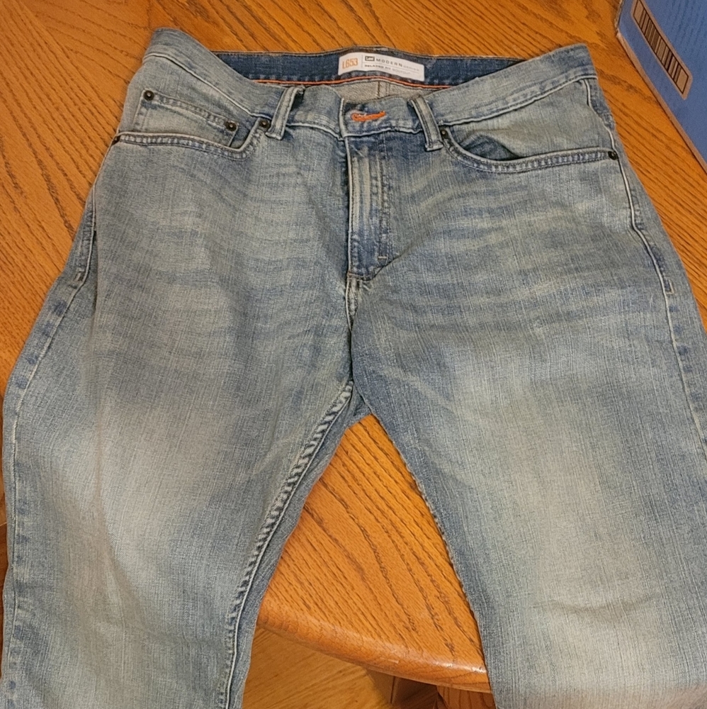2 pair Men's Lee jeans 32x34